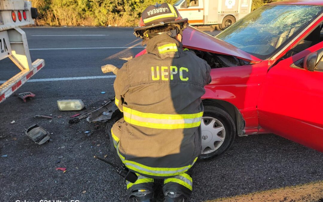 ALERTAN POR ACCIDENTE CARRETERO EN LA AUTOPISTA COLIMA-MANZANILLO, TRÁFICO LENTO