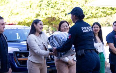 INDIRA VIZCAÍNO ENTREGA PATRULLAS, UNIFORMES Y EQUIPAMIENTO A SEGURIDAD PÚBLICA Y VIALIDAD DE CUAUHTÉMOC