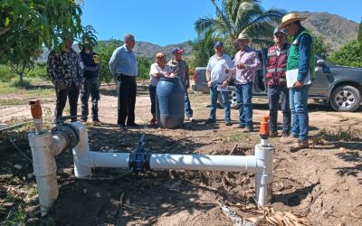 INSTALAN LÍNEA DE CONDUCCIÓN DE AGUA EN VENUSTIANO CARRANZA, MANZANILLO