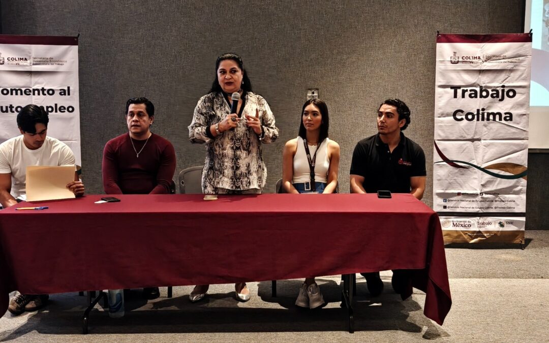 PERSONAS BENEFICIARIAS DE TRABAJO COLIMA RECIBEN INFORMACIÓN ANTES DE RECIBIR APOYOS