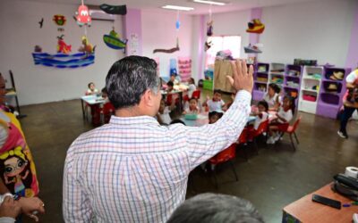 ALCALDE RIULT RIVERA VISITA LAS INSTALACIONES DEL CENDI EN COLIMA