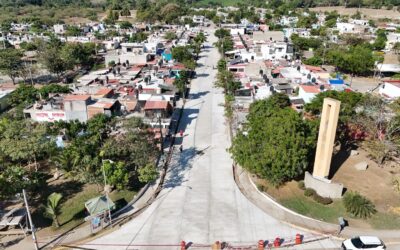 SUPERVISA ROSI BAYARDO AVANCE DE NUEVA CALLE CON CONCRETO HIDRÁULICO EN LA FLORESTA