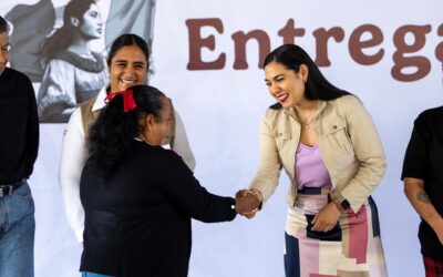 RECIBEN 548 COLIMENSES PENSIÓN MUJERES BIENESTAR Y PARA PERSONAS ADULTAS MAYORES