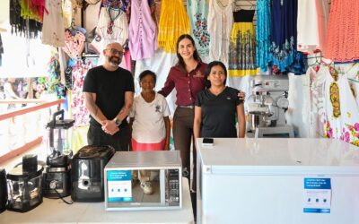 PRESIDENTA ROSI BAYARDO RESPALDA A EMPRENDEDORAS Y EMPRENDEDORES DE MANZANILLO