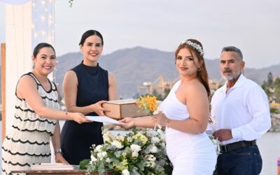 CASA ROSI BAYARDO A 50 PAREJAS MANZANILLENSES EN BODAS COLECTIVAS