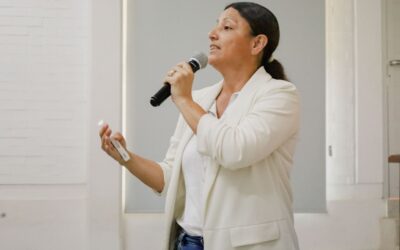 DIALOGAN SOBRE ARTE Y ENVEJECIMIENTO CON ESTUDIANTES DE LA FACULTAD DE MEDICINA
