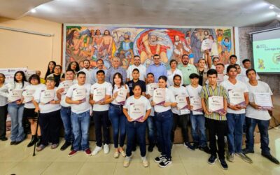 ENTREGA IEEA COLIMA 46 CERTIFICADOS DE PRIMARIA Y SECUNDARIA