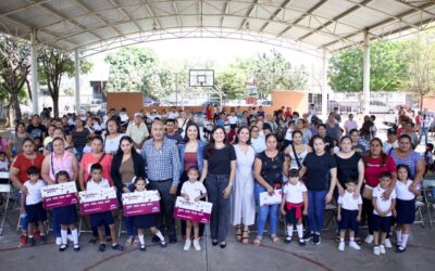 107 ESTUDIANTES DE PREESCOLAR EN COQUIMATLÁN RECIBIERON TARJETA DE MI COLIBECA PARA EMPEZAR POR GOBIERNO DE INDIRA