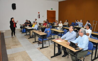 EXPLICAN A JUBILADOS Y PENSIONADOS CÓMO ALIMENTARSE MEJOR EN ESTA ETAPA DE SUS VIDAS