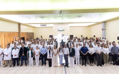 INDIRA VIZCAÍNO Y ALEJANDRO SVARCH ENCABEZAN INCORPORACIÓN DE 138 NUEVOS ESPECIALISTAS Y ENFERMERAS AL IMSS BIENESTAR COLIMA