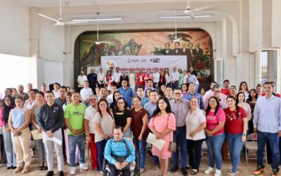 ‎LLAMA TEY A NO ESCATIMAR ‎APOYOS A LA CRUZ ROJA