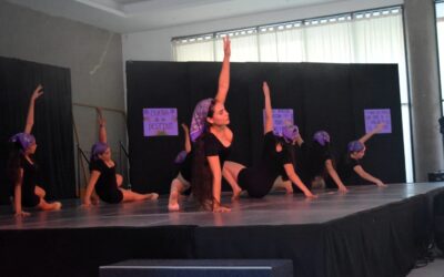 JUEVES DE ARTES “8M: RAÍCES”, AURA COLECTIVO DE DANZA