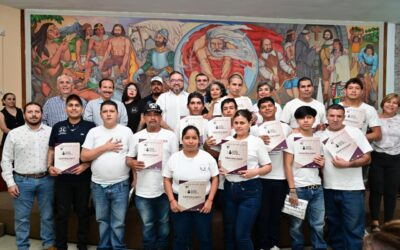 ENTREGAN AYUNTAMIENTO CAPITALINO E IEEA CERTIFICADOS DE EDUCACIÓN BÁSICA