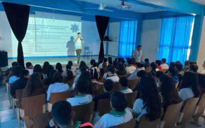 POLICÍA MUNICIPAL DE COLIMA FORTALECE PREVENCIÓN DE VIOLENCIA DIGITAL EN SECUNDARIAS DE LA CAPITAL