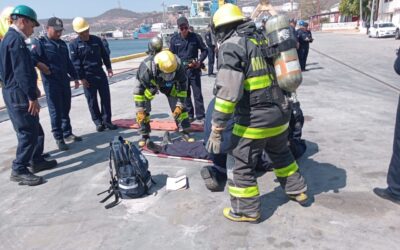 REALIZA FUERZA NAVAL DEL PACÍFICO CURSO ESPECIALIZADO CONTRAINCENDIOS EN OAXACA