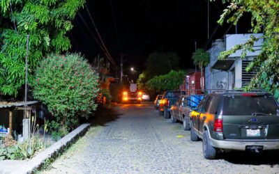 CONTINÚA COMUNA CAPITALINA ATENDIENDO FUNCIONAMIENTO DE LUMINARIAS, AHORA EN EL DIEZMO