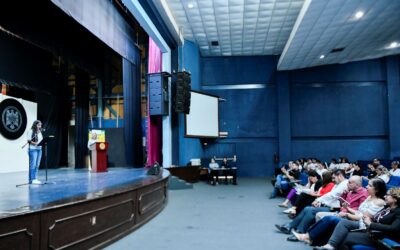 ALONDRA, DEL BACHILLERATO 1 Y CÉSAR, DEL COLEGIO GANDHI,  A LA FINAL DEL CONCURSO DE LECTURA EN VOZ ALTA