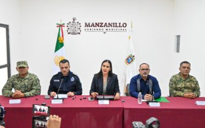 FGE DETIENE A 8 ELEMENTOS DE LA POLICÍA MUNICIPAL DE MANZANILLO POR PRESUNTOS VÍNCULOS CON LA DELINCUENCIA ORGANIZADA