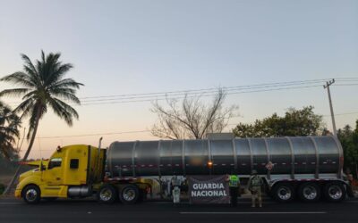 ASEGURAN MILITARES Y GN CARGAMENTO DE GASOLINA QUE PUDIERA SER ILÍCITA, HAY UN DETENIDO