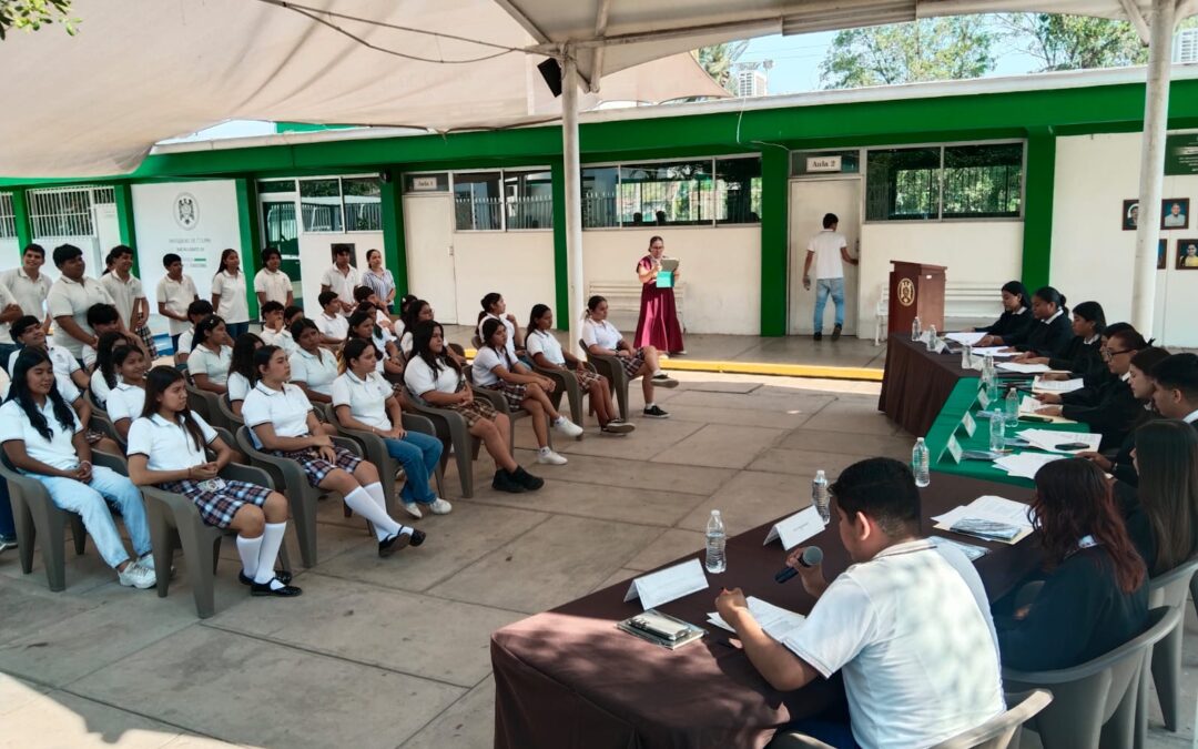 ESTUDIANTES DEL BACHILLERATO 26 PROMUEVEN CULTURA JURÍDICA CON SIMULACRO DE LA SUPREMA CORTE DE JUSTICIA