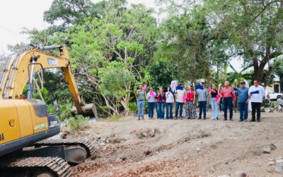 INICIAN VILLA DE ÁLVAREZ Y CMIC DESAZOLVE DEL ARROYO PEREYRA