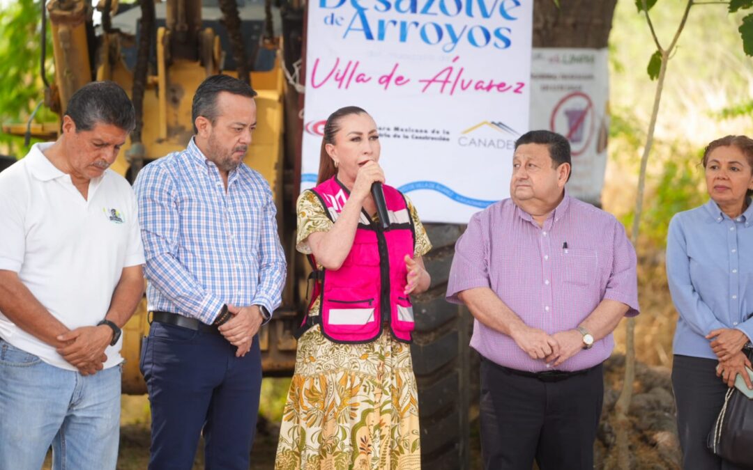 INICIA VDEA Y CANADEVI EN ARROYO LAS CALAVERAS OBRAS DE DESAZOLVE
