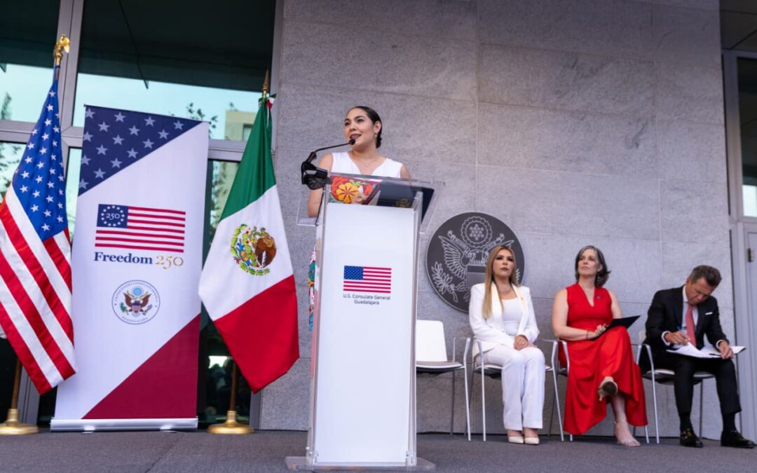 ASISTE INDIRA VIZCAÍNO COMO INVITADA AL CONSULADO DE EEUU A LA CONMEMORACIÓN DE INDEPENDENCIA NORTEAMERICANA