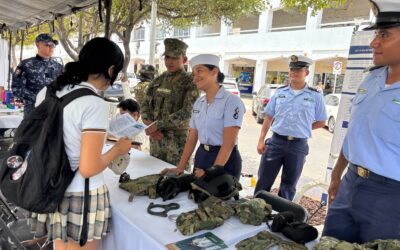 PARTICIPA SEXTA REGIÓN NAVAL EN LA FERIA DEL EMPLEO TECOMÁN 2026