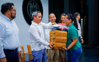 ENTREGA UDEC PAQUETE DE UNIFORME A 487 TRABAJADORES DE SERVICIOS GENERALES
