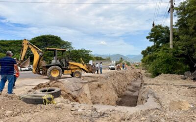 SUPERVISA TEY REPARACIÓN DEL COLECTOR PLUVIAL EN CARRETERA VDEA-MINATITLÁN