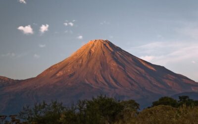 VOLCÁN DE COLIMA SE MANTIENE EN CALMA Y CON BAJA ACTIVIDAD