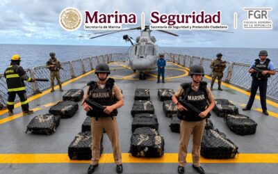 MARINA ASEGURA MÁS DE 800 KILOS DE PRESUNTA COCAÍNA EN LA MAR, EN GUERRERO