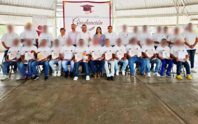 ENTREGA IEEA 22 CERTIFICADOS DE EDUCACIÓN BÁSICA EN EL CERESO VARONIL COLIMA