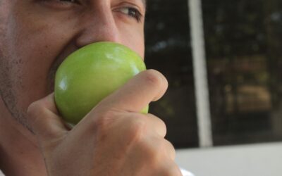HÁBITOS SALUDABLES AYUDAN A PREVENIR O RETRASAR EL AGRANDAMIENTO DE LA PROSTÁTA