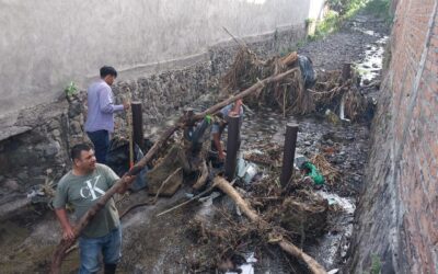 CONTINÚAN TRABAJOS DE DESAZOLVE EN EL RÍO MANRÍQUE PARA PREVENIR INUNDACIONES
