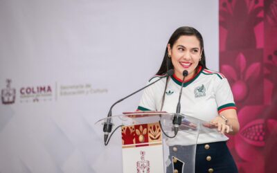 ENTREGA INDIRA VIZCAÍNO ESTÍMULOS A PERSONAL DE APOYO Y ASISTENCIA A LA EDUCACIÓN