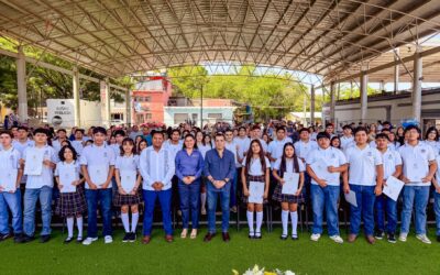 BACHILLERATO 11 DESPIDE A GENERACIÓN PIONERA DE ELECTROMECÁNICA