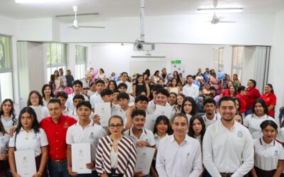 EGRESAN BACHILLERES DE MADRID Y CERRO DE ORTEGA COMPROMETIDOS CON EL DESARROLLO DE SUS COMUNIDADES