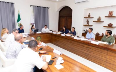 RECIBE INDIRA VIZCAÍNO AL TITULAR DE CONAPESCA PARA REVISAR PROYECTOS A FAVOR DEL SECTOR PESQUERO COLIMENSE
