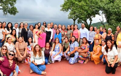 RECONOCE SINDICATO UNIÓN Y ARMONÍA LA LABOR DE SECRETARIAS, BIBLIOTECARIAS Y TRABAJADORES SOCIALES