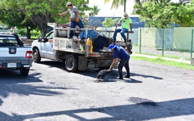 AYUNTAMIENTO DE COLIMA MANTIENE PROGRAMA PERMANTE DE BACHEO EN LAS PRINCIPALES AVENIDAS DE LA CAPITAL