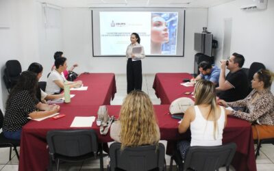 COESPRIS CAPACITA A PRESTADORES DE MEDICINA ESTÉTICA PARA PREVENIR RIESGOS A LA SALUD DE LA POBLACIÓN COLIMENSE