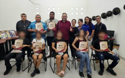 IEEA ENTREGA 33 CERTIFICADOS DE EDUCACIÓN BÁSICA EN MANZANILLO