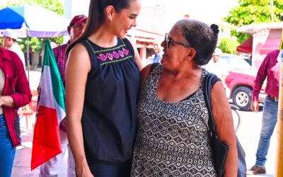  ROSI BAYARDO CONVOCA A FAMILIAS TECOMENSES A MANTENER LA UNIÓN Y A DEFENDER LA SOBERANÍA NACIONAL