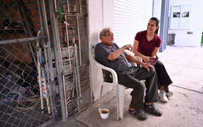 ROSI BAYARDO SIGUE EN TERRITORIO EN DEFENSA DE LA SOBERANÍA; HOGARES COLIMENSES LE ABREN SUS PUERTAS
