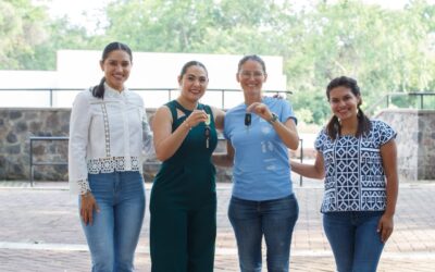ENTREGA INDIRA VIZCAÍNO FIDEICOMISO DEL FONDO AMBIENTAL DE COLIMA A ÁREA NATURALES Y VEHÍCULOS A IMADES