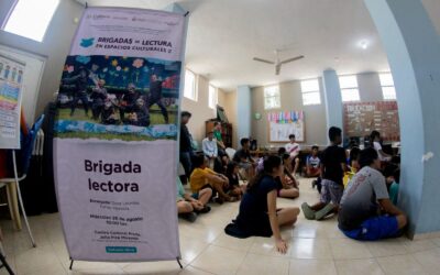 BRIGADA LECTORA DE CULTURA LLEGÓ A MANZANILLO Y ESTE VIERNES ESTARÁ EN TECOMÁN