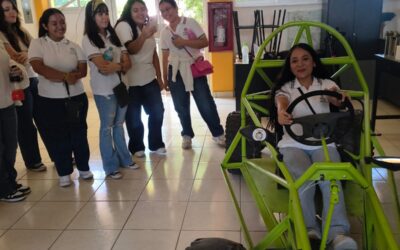 ACERCAN A ESTUDIANTES DEL BACHILLERATO 21 A CARRERAS DEL ÁREA DE INGENIERÍA
