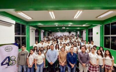 EGRESADAS Y  EGRESADOS DEL BACHILLERATO  4 COMPARTEN EXPERIENCIAS CON NUEVAS GENERACIONES
