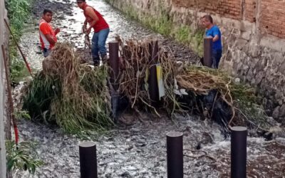 REALIZA AYUNTAMIENTO DE COLIMA JORNADA DE LIMPIEZA Y DESAZOLVE EN EL ARROYO EL MANRIQUE
